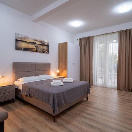Dane Apartment Airport Podgorica Mitrovici  Экстерьер фото