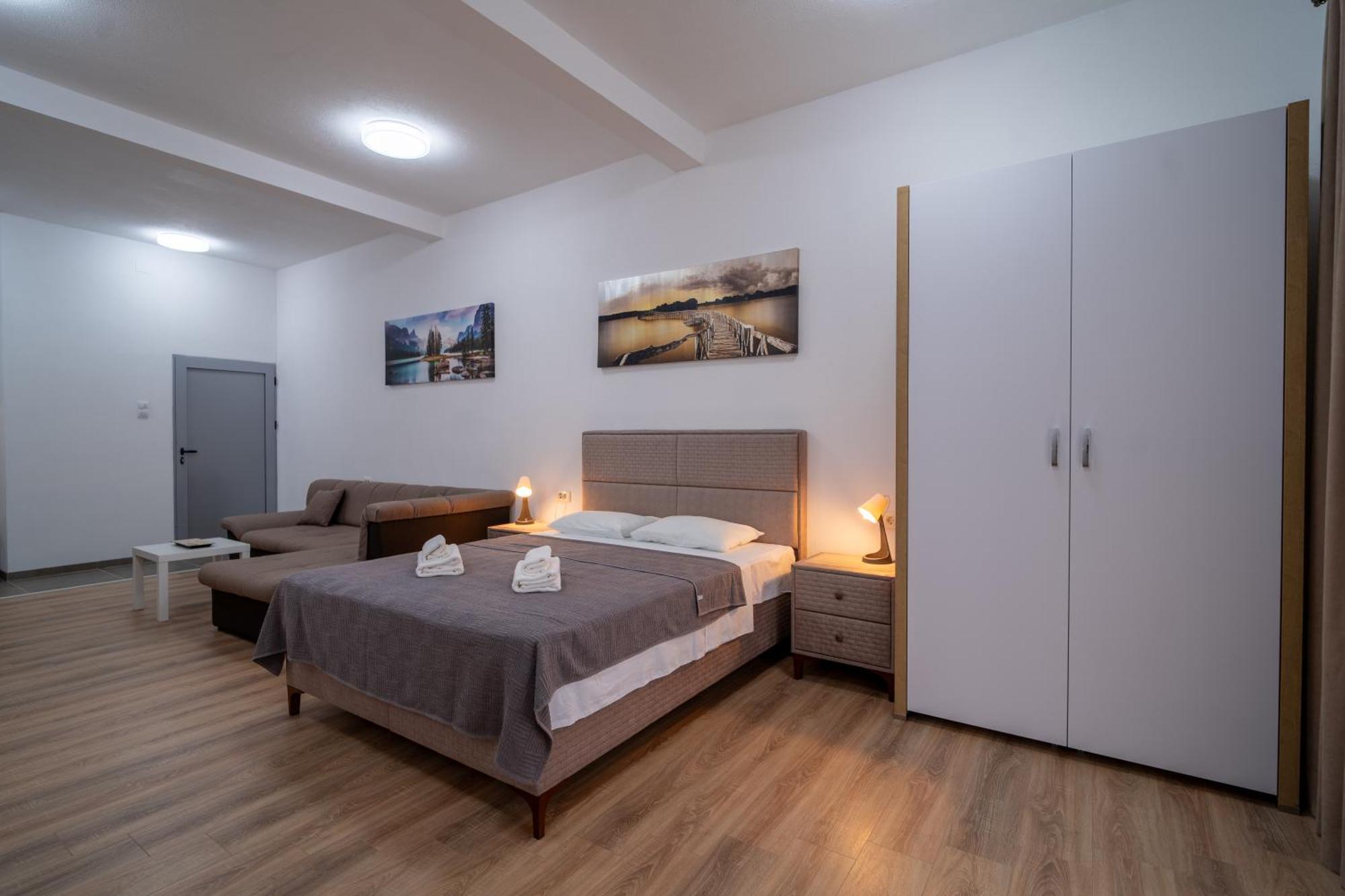 Dane Apartment Airport Podgorica Mitrovici  Экстерьер фото
