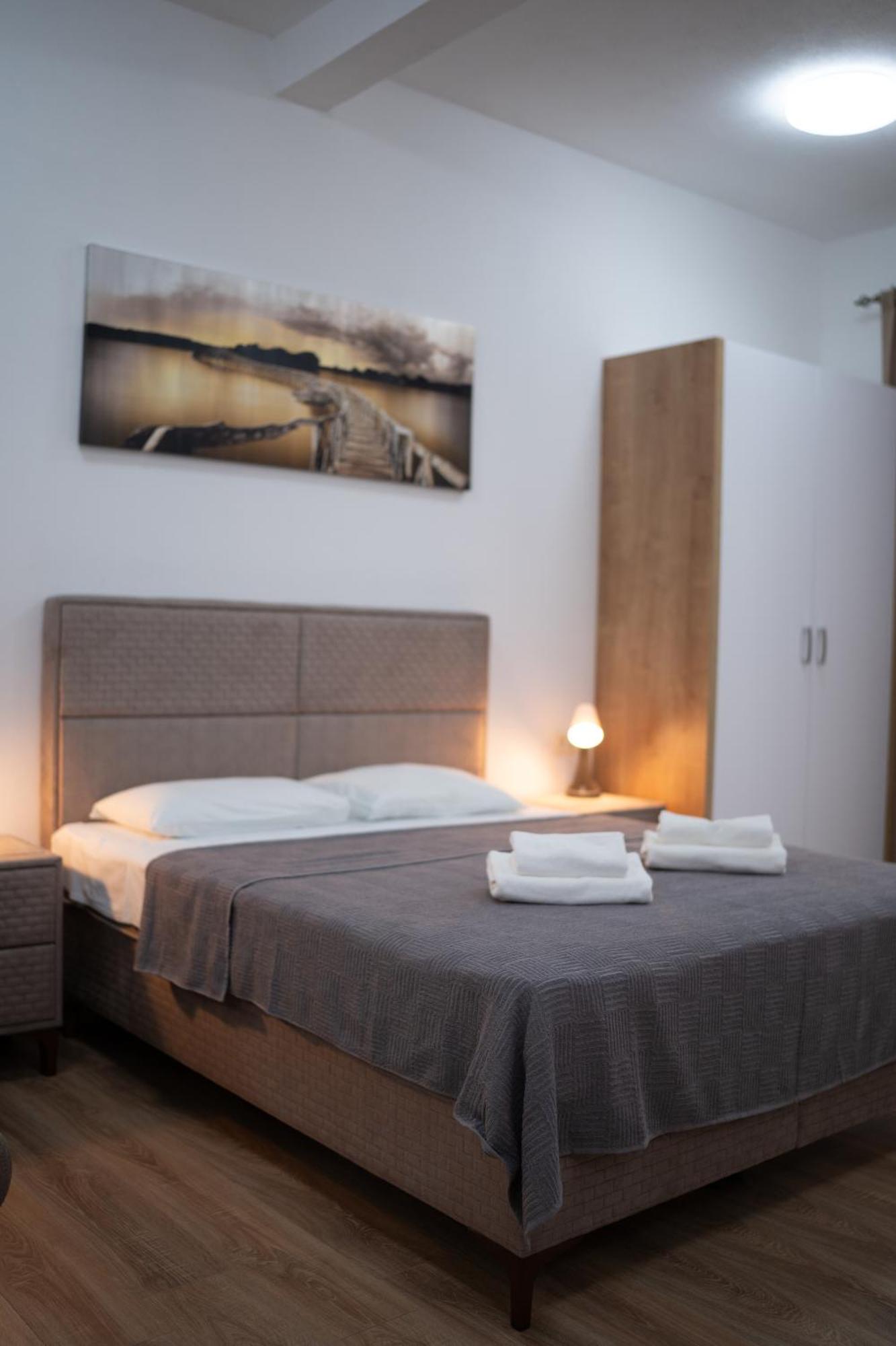 Dane Apartment Airport Podgorica Mitrovici  Экстерьер фото
