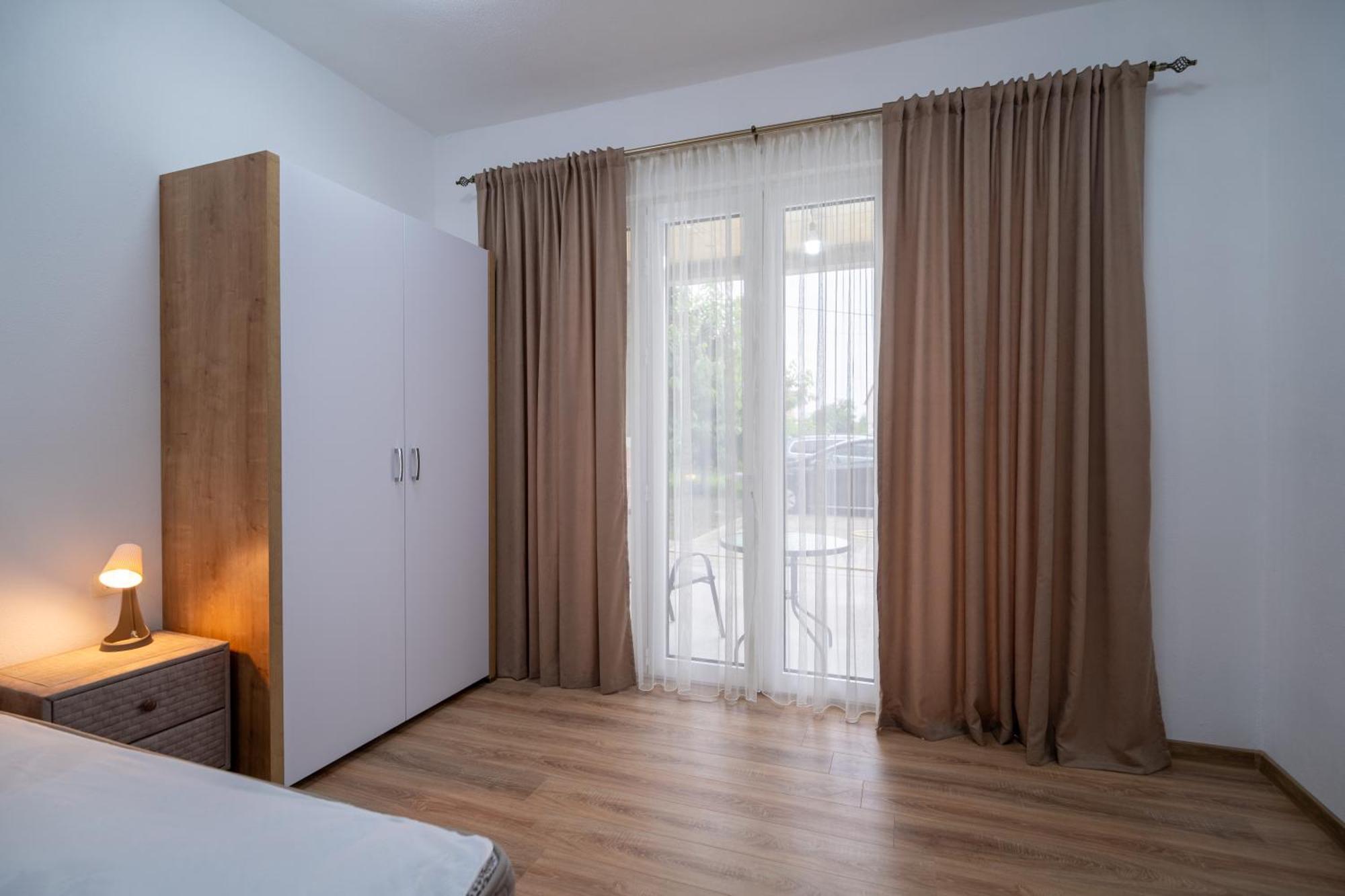 Dane Apartment Airport Podgorica Mitrovici  Экстерьер фото